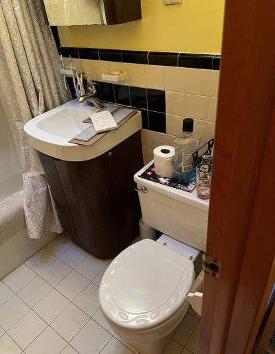 Design and Remodel of Dated Bathroom Before 1